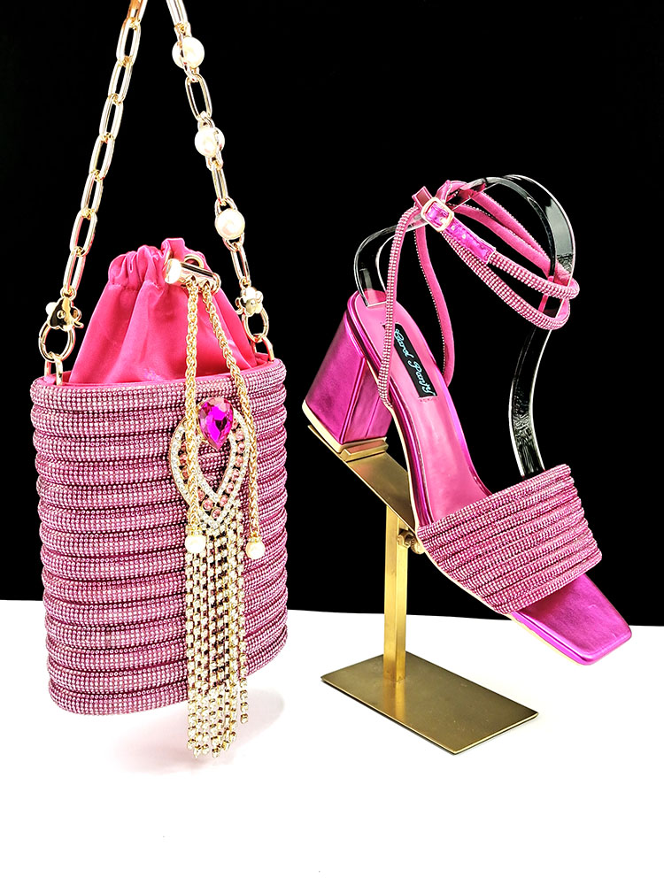 صنادل وحقائب نسائية رائجة البي - مراجعة Women Accessories Chain وسعره