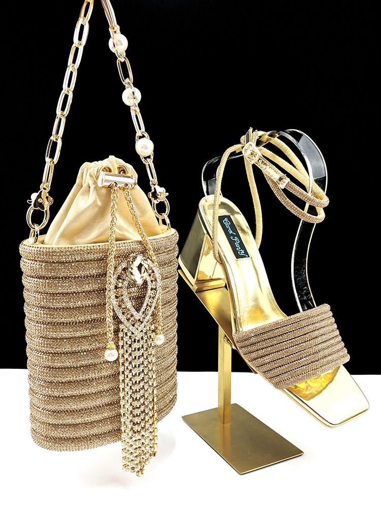 صنادل وحقائب نسائية رائجة البي - مراجعة Women Accessories Chain وسعره